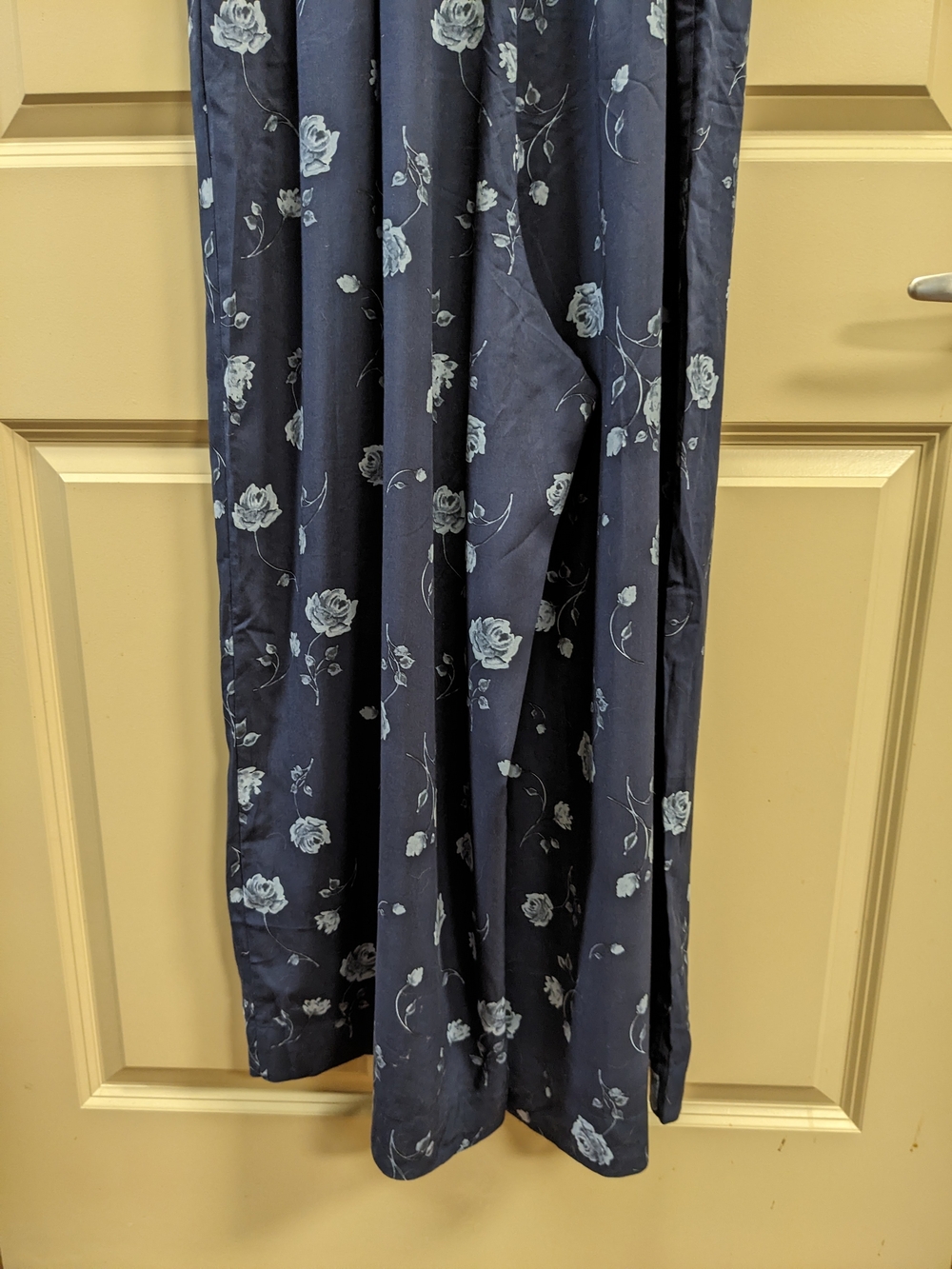Torrid Floral Smocked Flutter Sleeve Wide-Leg Jumpsuit Size 1X (14-16) - Picture 14 of 16
